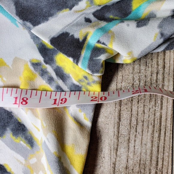 Alia Women's Colorful Stretchy 3/4 Sleeve Blouse Top Size Petite Small PS NWOT - Picture 4 of 14